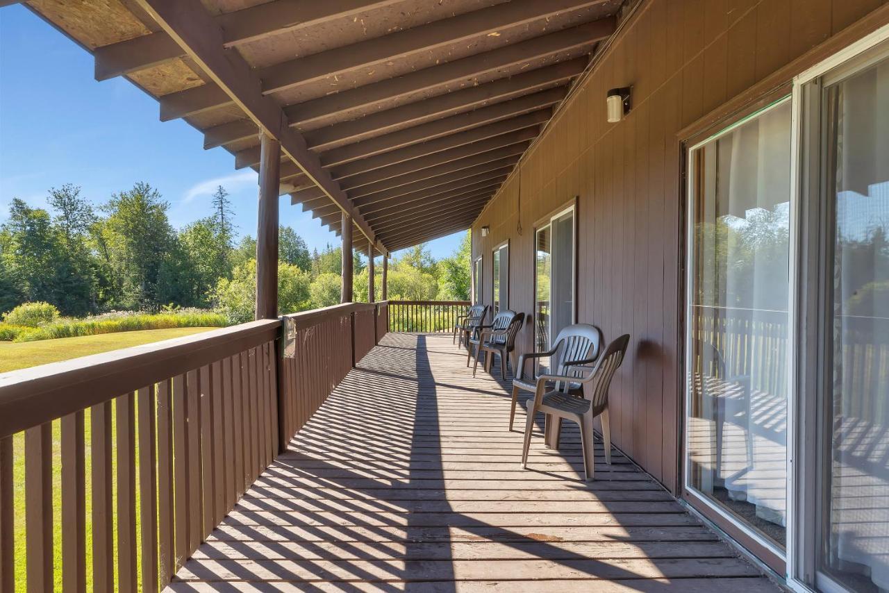 Blue Moon Resort & Motel Hill City Exterior photo